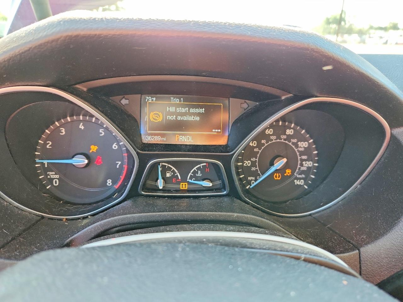 2015 Ford Focus Se Red vin: 1FADP3F20FL235163