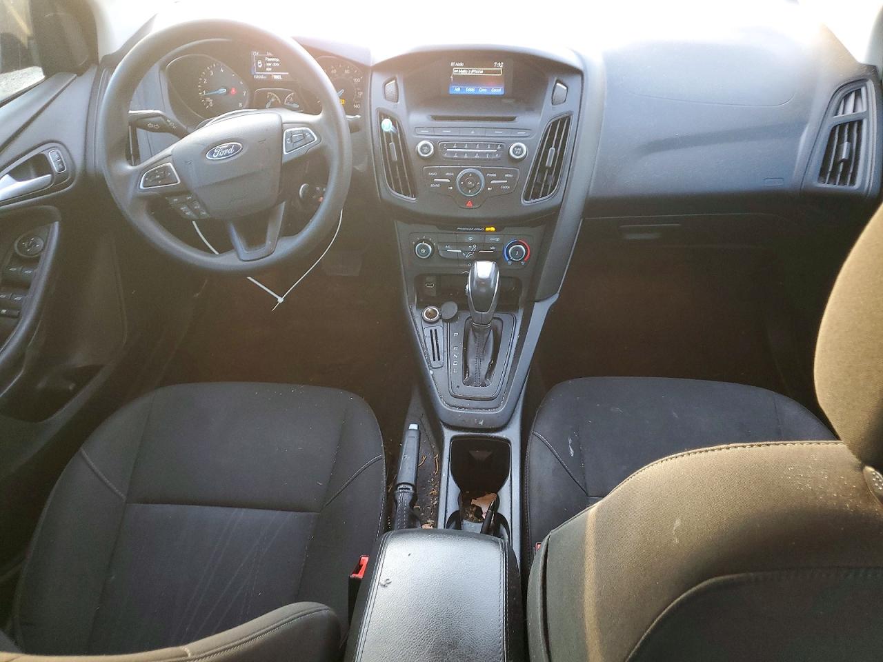2015 Ford Focus Se Gray vin: 1FADP3F20FL240895