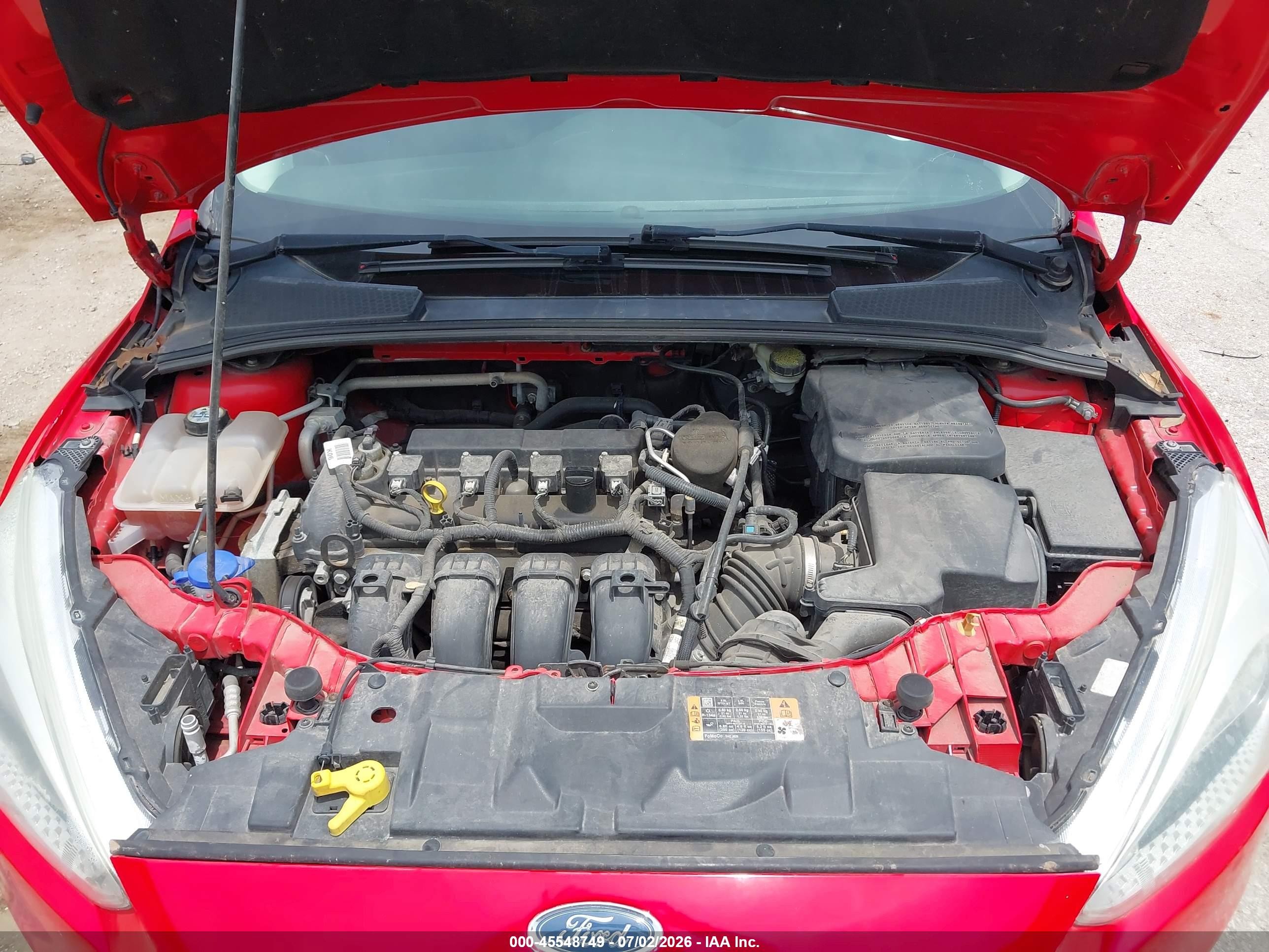 2015 Ford Focus Se Red vin: 1FADP3F20FL242808