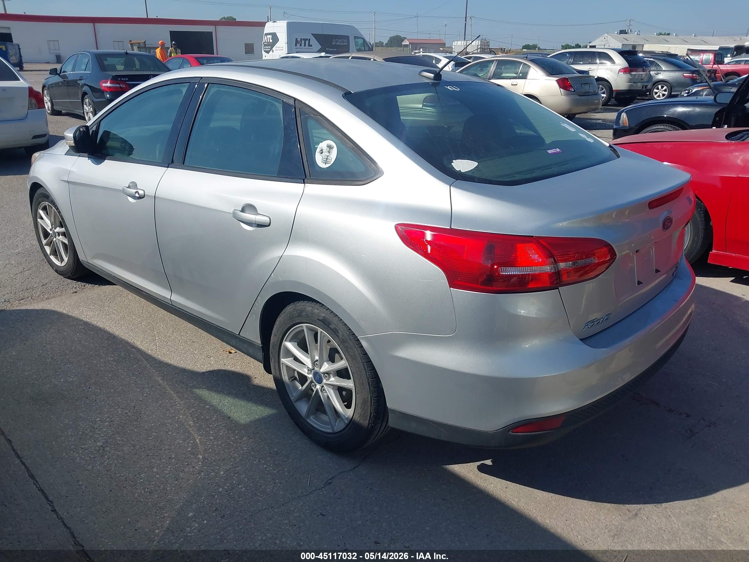 2015 Ford Focus Se Silver vin: 1FADP3F20FL244090