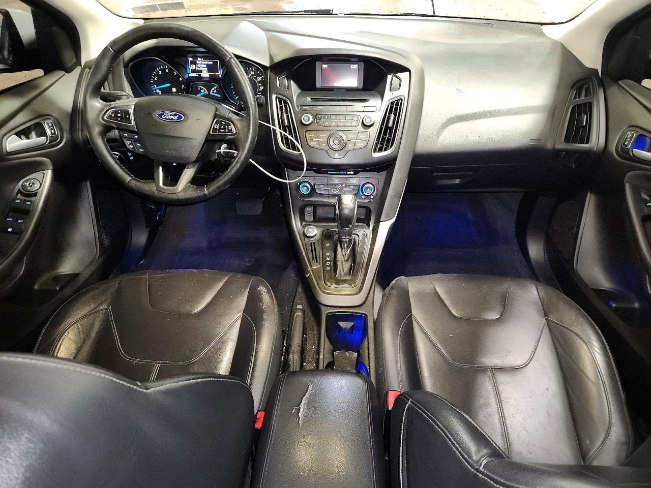 2015 Ford Focus Se White vin: 1FADP3F20FL245174
