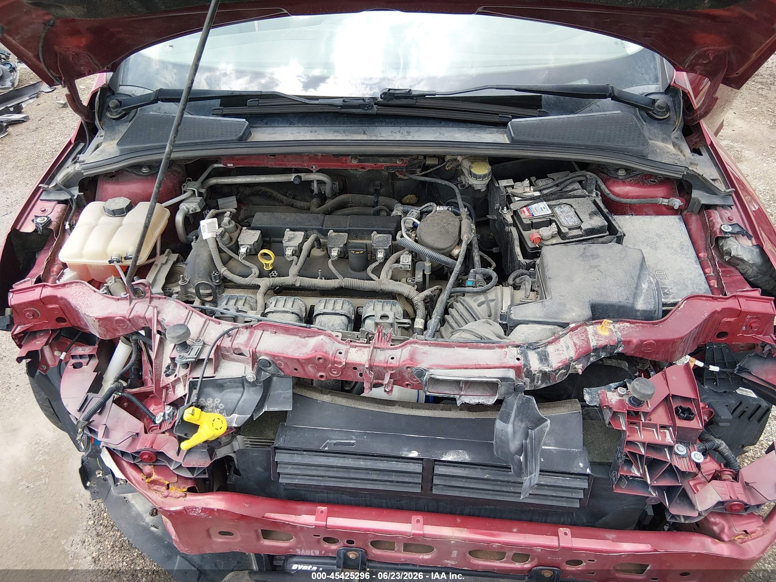 2015 Ford Focus Se Красный vin: 1FADP3F20FL280278