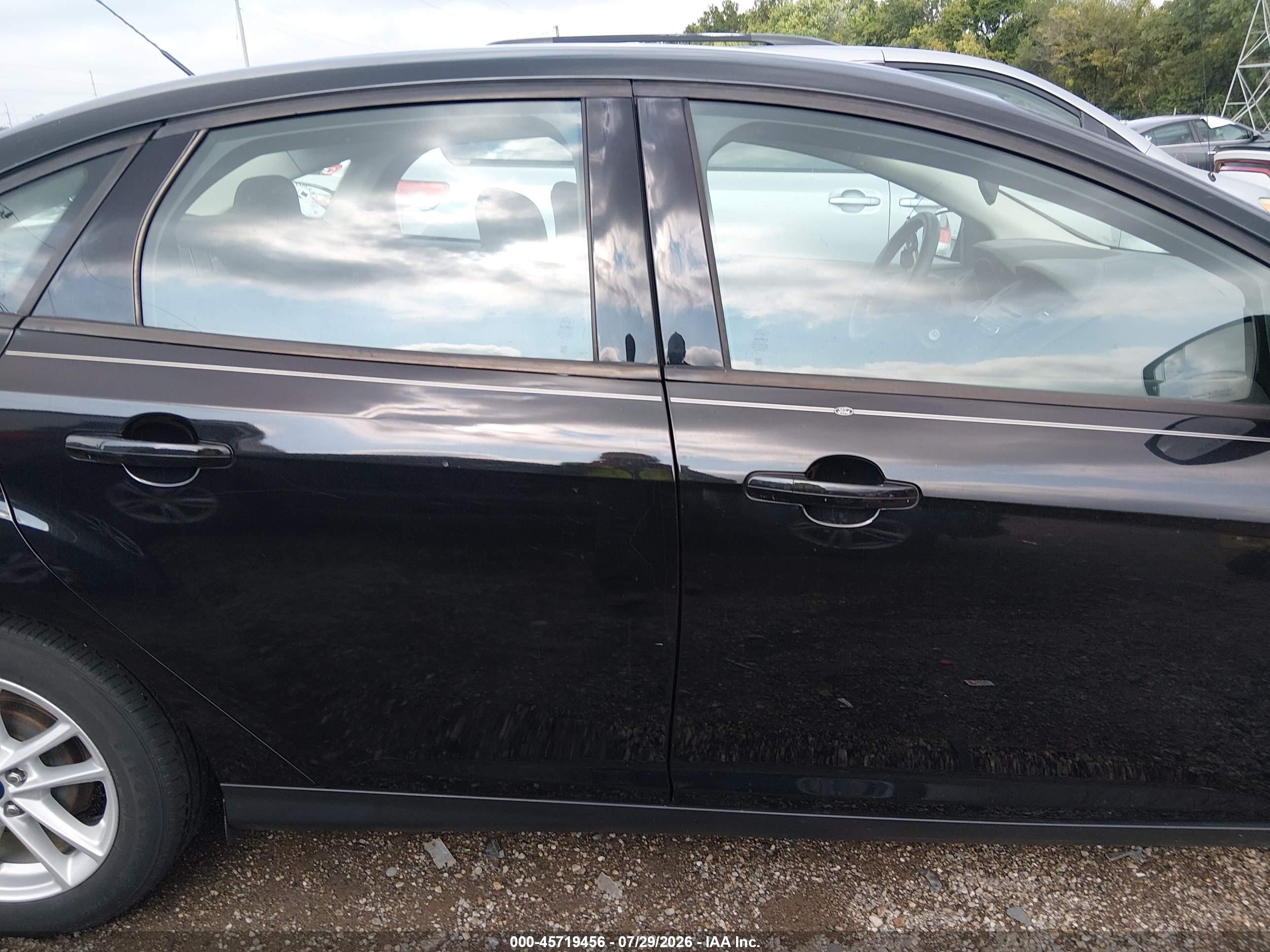 2015 Ford Focus Se Black vin: 1FADP3F20FL280619
