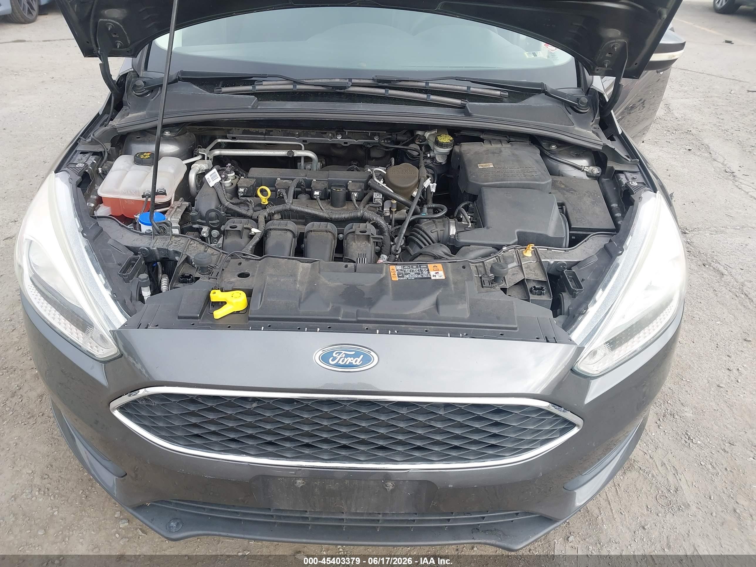 2015 Ford Focus Se Gray vin: 1FADP3F20FL294665