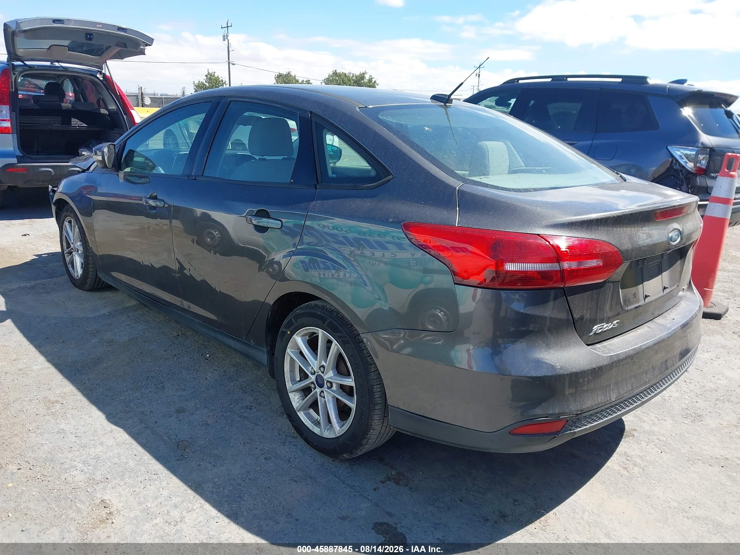 2015 Ford Focus Se Gray vin: 1FADP3F20FL316941
