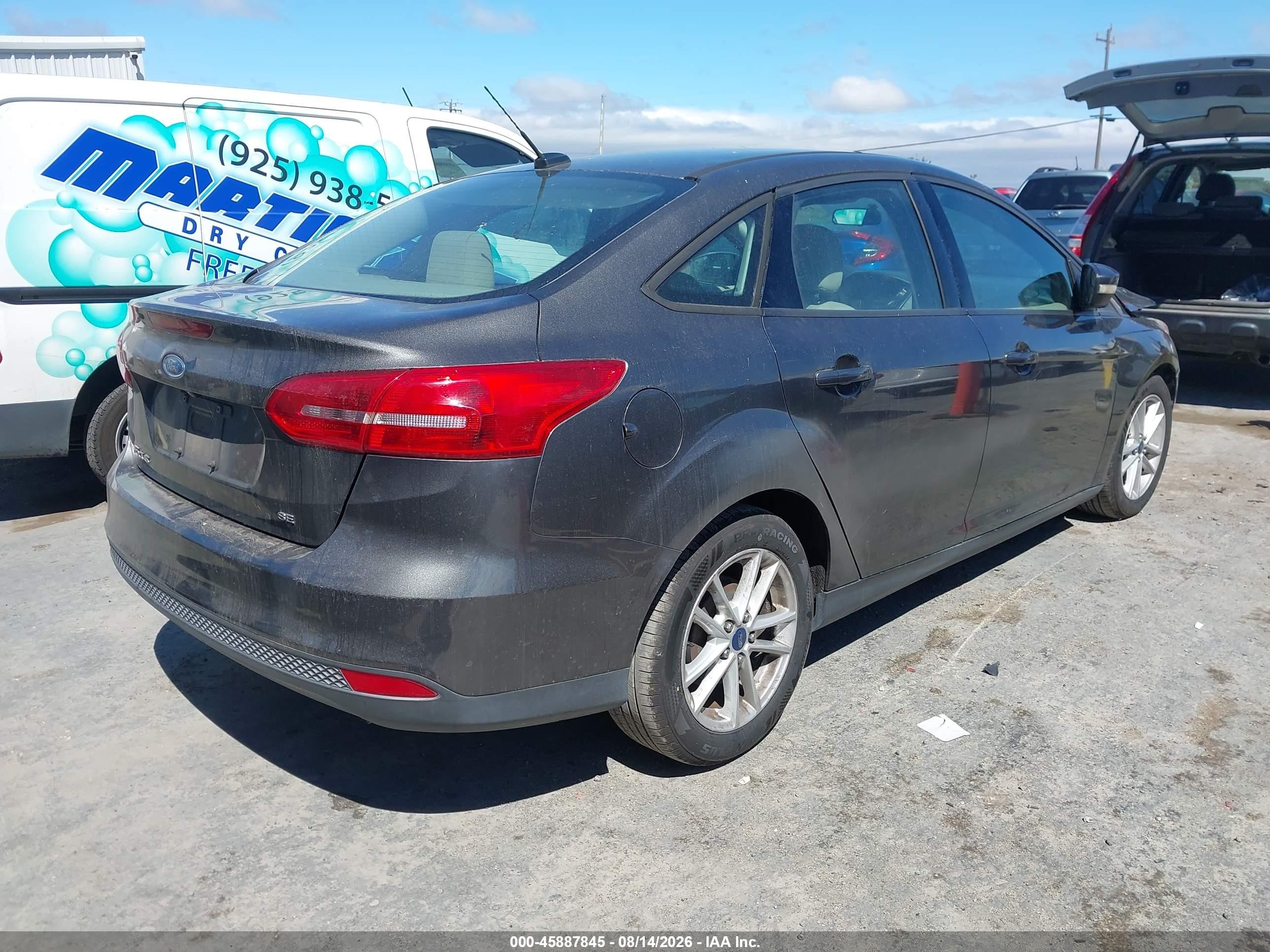 2015 Ford Focus Se Gray vin: 1FADP3F20FL316941