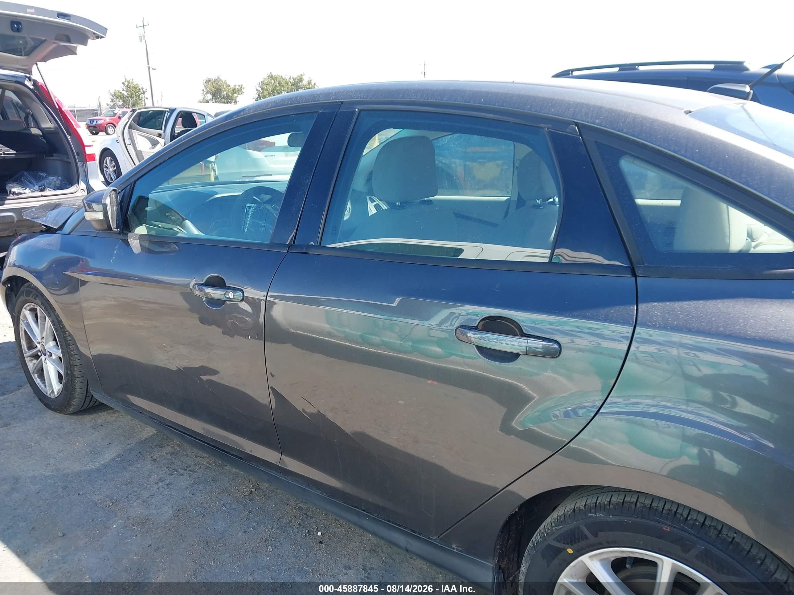 2015 Ford Focus Se Gray vin: 1FADP3F20FL316941
