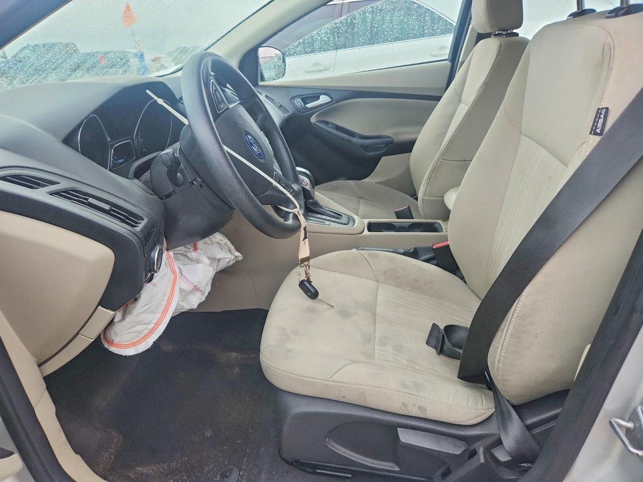 2015 Ford Focus Se White vin: 1FADP3F20FL336784