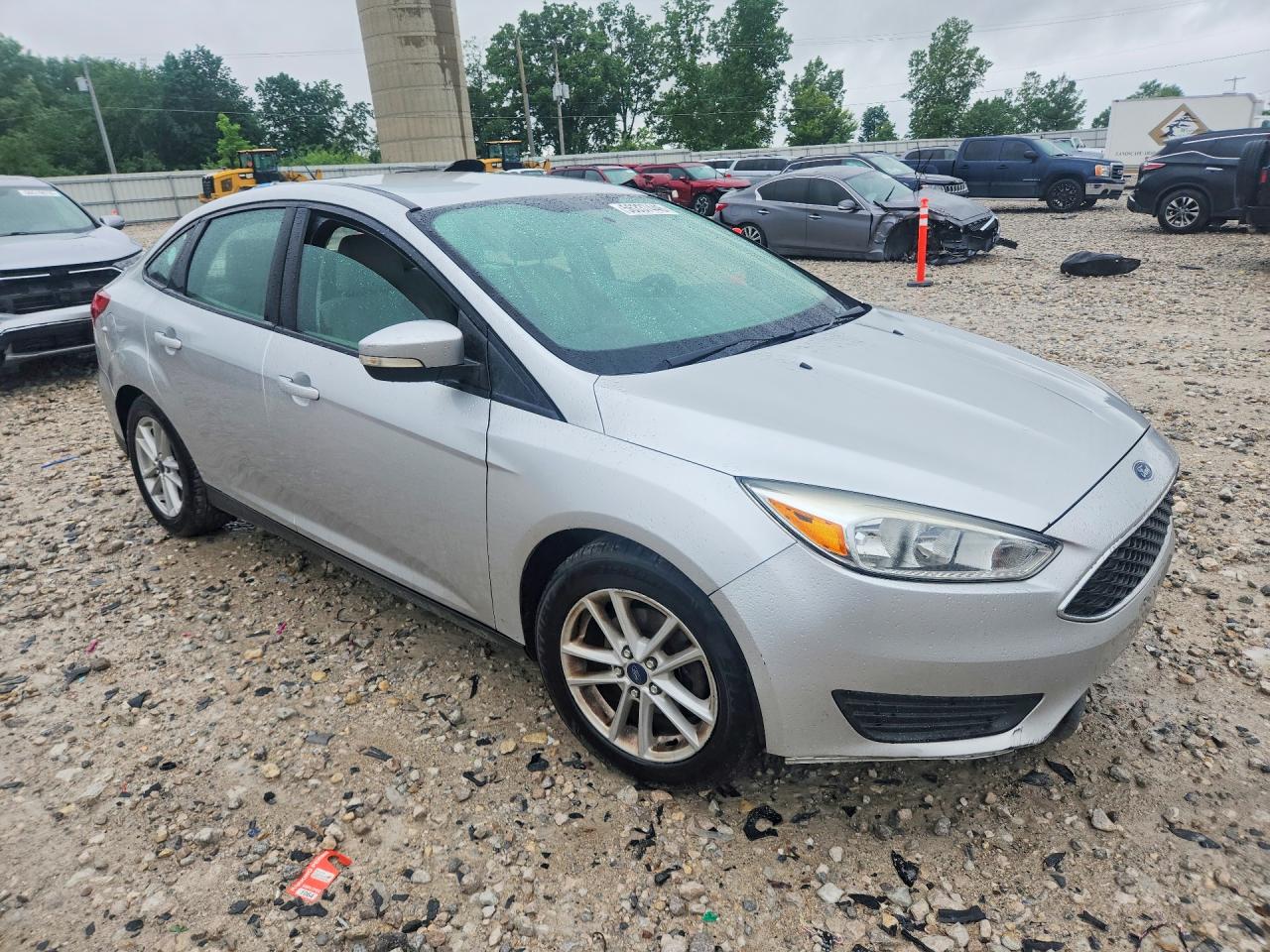 2015 Ford Focus Se White vin: 1FADP3F20FL336784