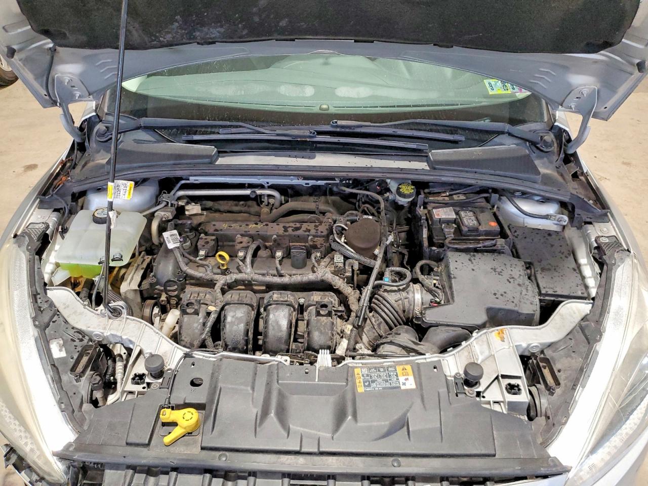 2015 Ford Focus Se Silver vin: 1FADP3F20FL339300