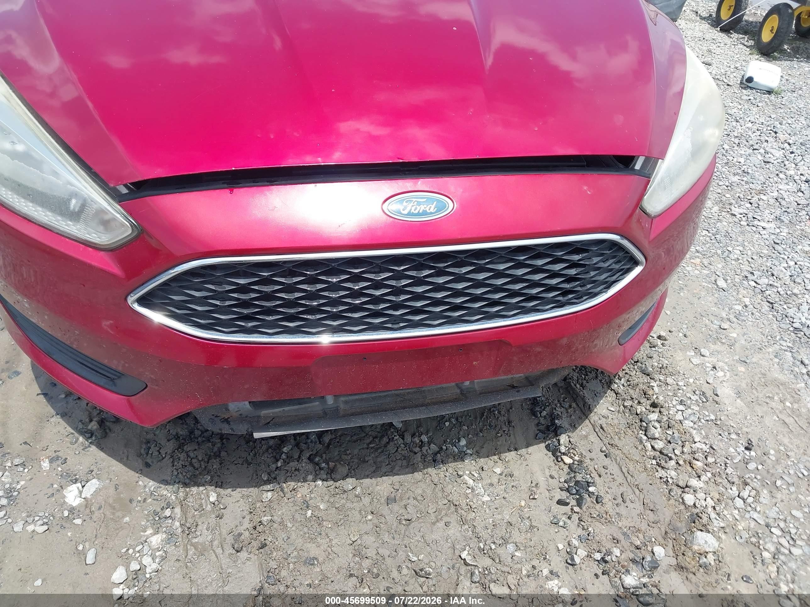 2015 Ford Focus Se Red vin: 1FADP3F20FL339913