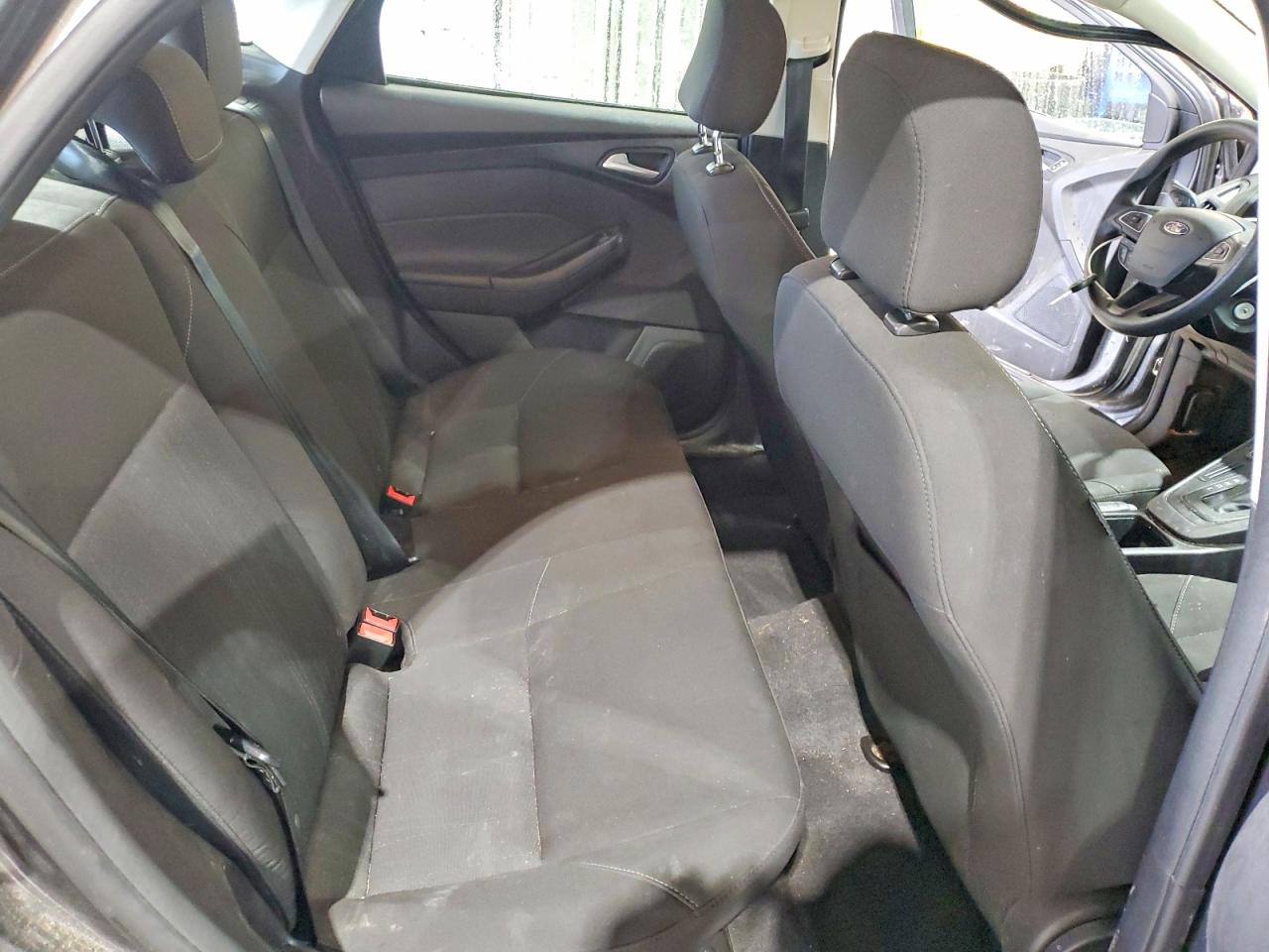 2015 Ford Focus Se Gray vin: 1FADP3F20FL362222