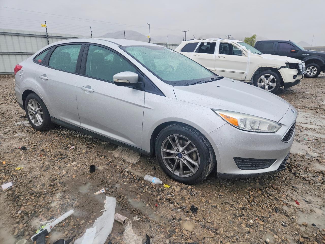 2015 Ford Focus Se Silver vin: 1FADP3F20FL370241