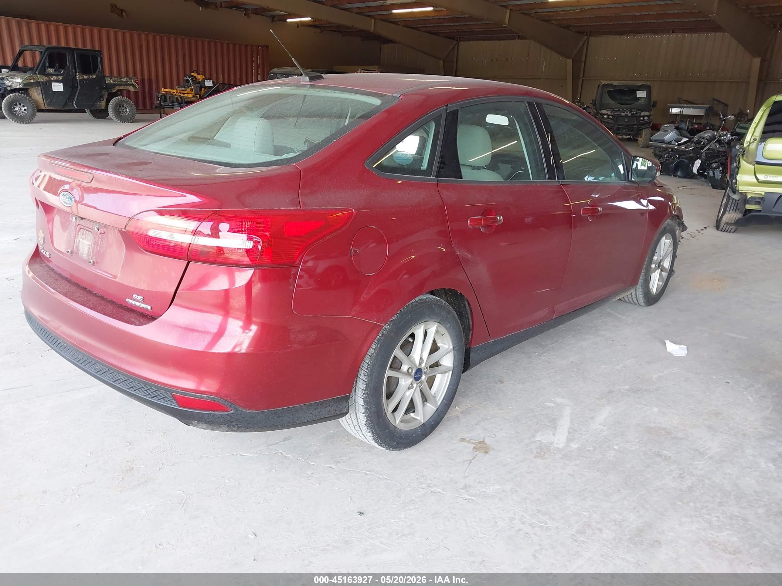 2015 Ford Focus Se Burgundy vin: 1FADP3F20FL372734