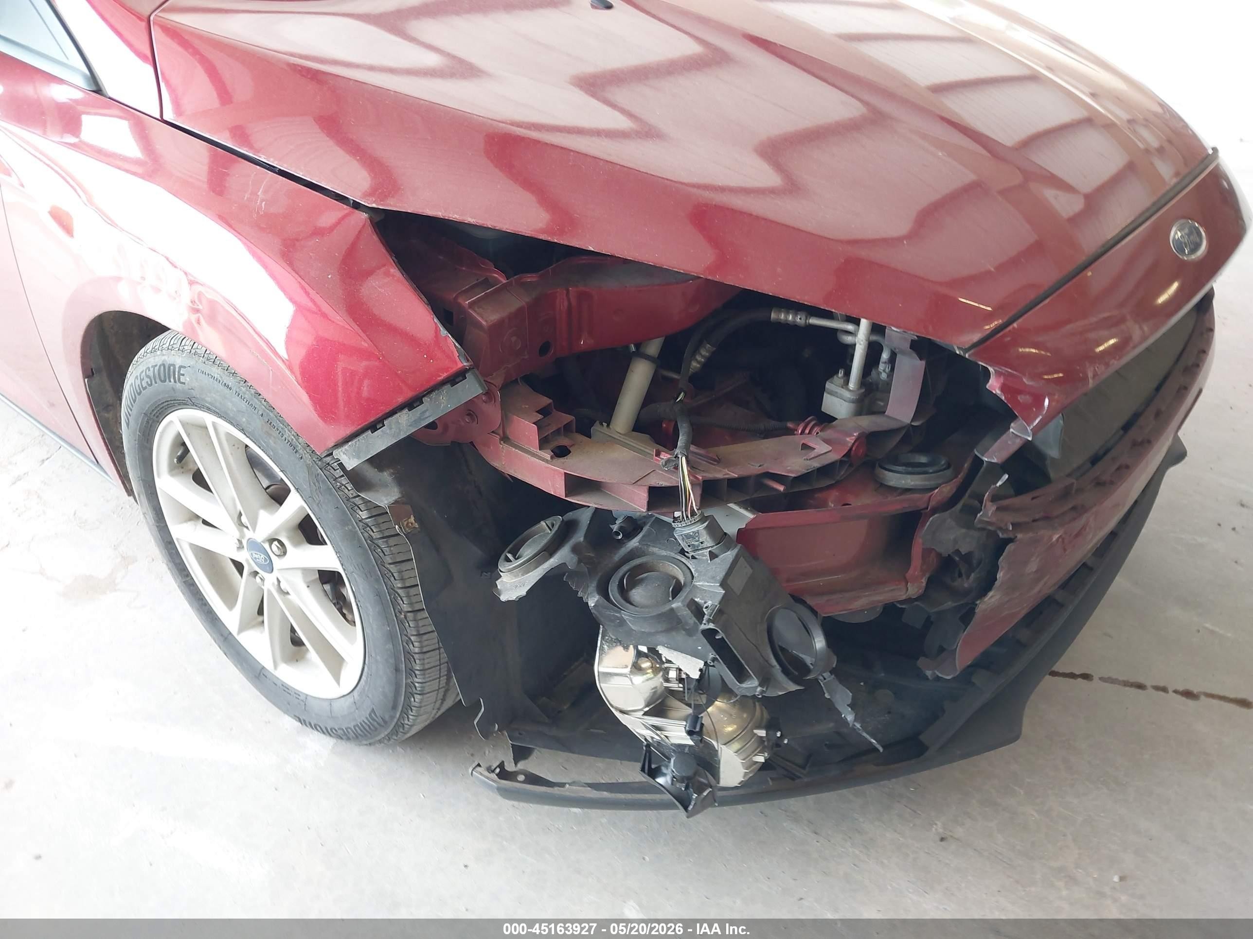 2015 Ford Focus Se Burgundy vin: 1FADP3F20FL372734
