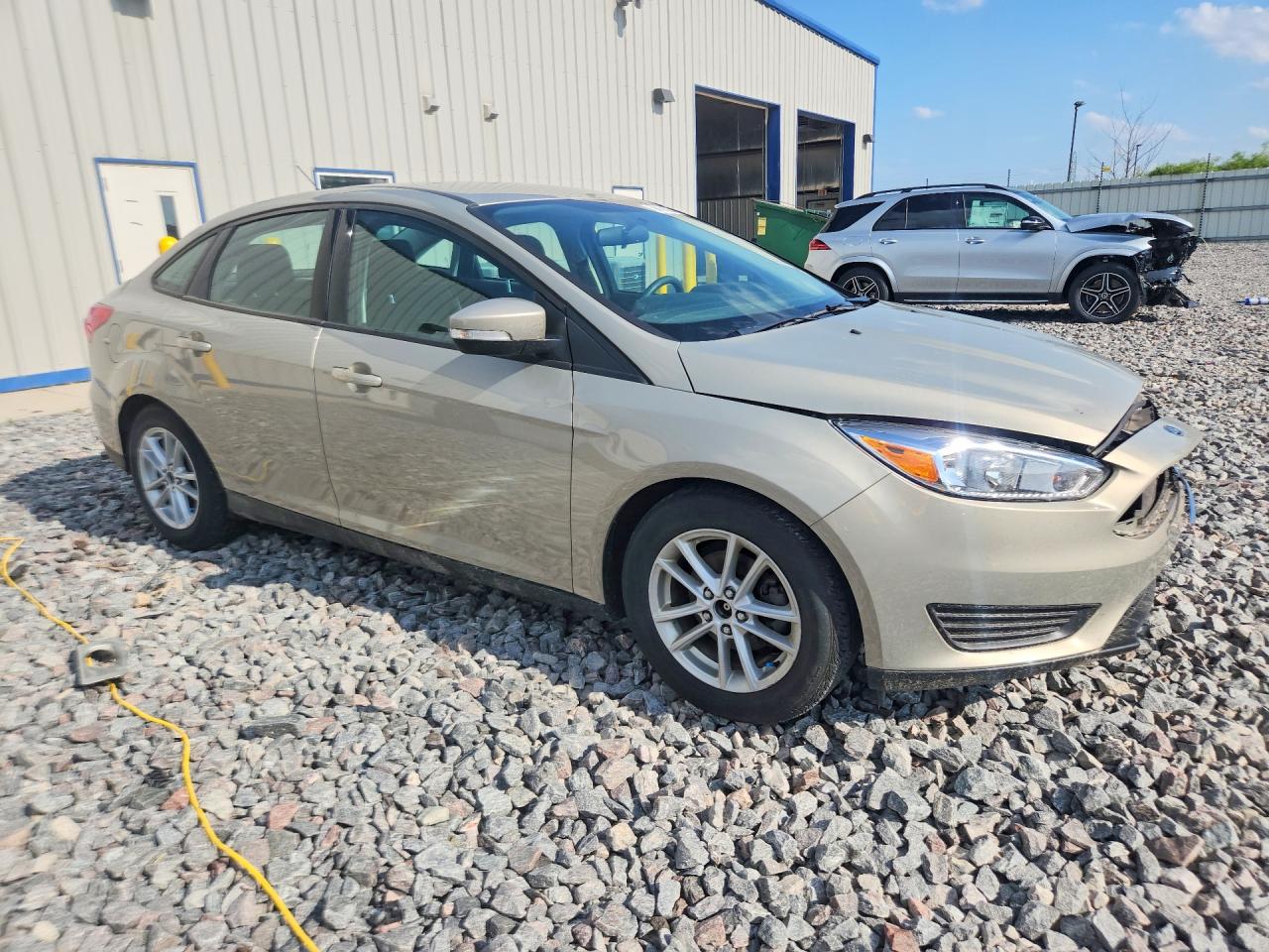 2015 Ford Focus Se Gray vin: 1FADP3F20FL373253