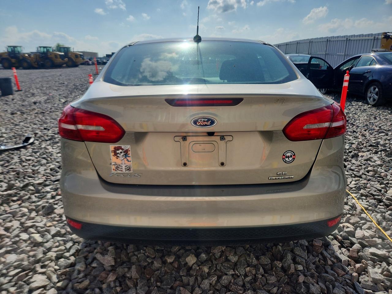 2015 Ford Focus Se Gray vin: 1FADP3F20FL373253
