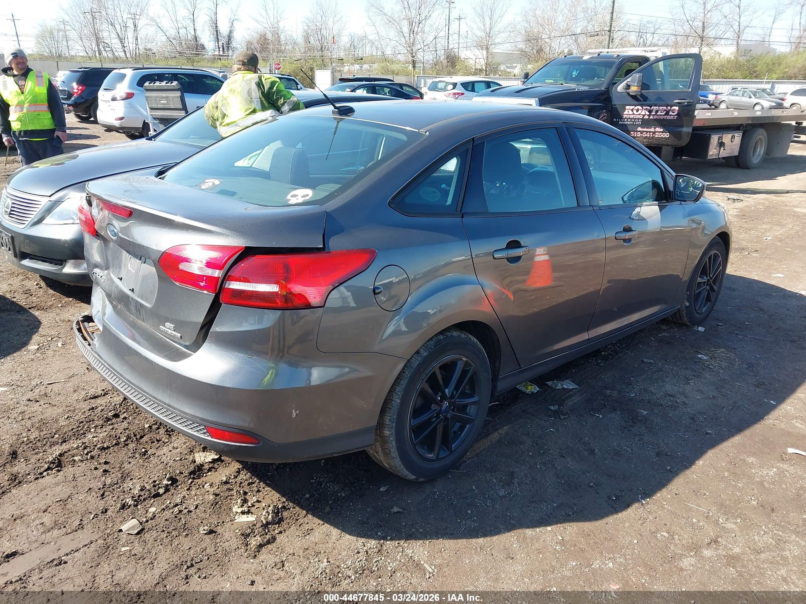 2016 Ford Focus Se Серый vin: 1FADP3F20GL202035
