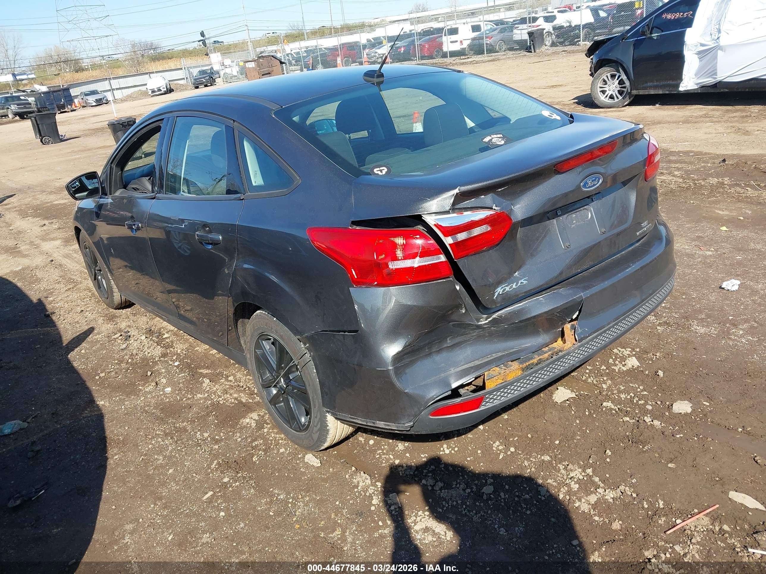 2016 Ford Focus Se Серый vin: 1FADP3F20GL202035