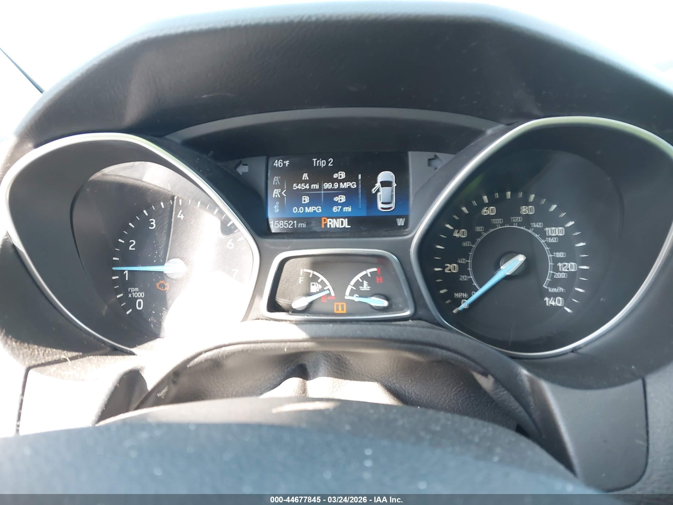 2016 Ford Focus Se Серый vin: 1FADP3F20GL202035