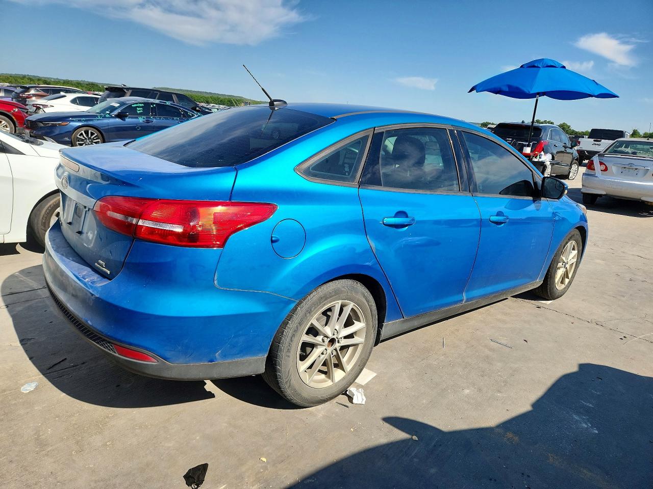 2016 Ford Focus Se Blue vin: 1FADP3F20GL281478