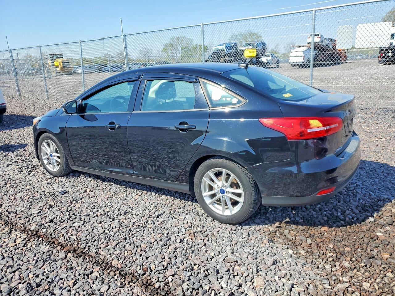 2016 Ford Focus Se Black vin: 1FADP3F20GL312244