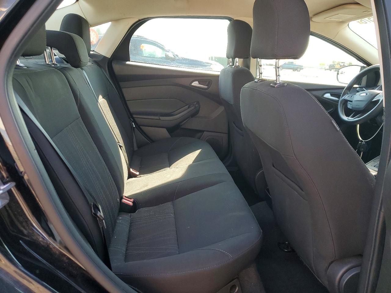 2016 Ford Focus Se Black vin: 1FADP3F20GL312244