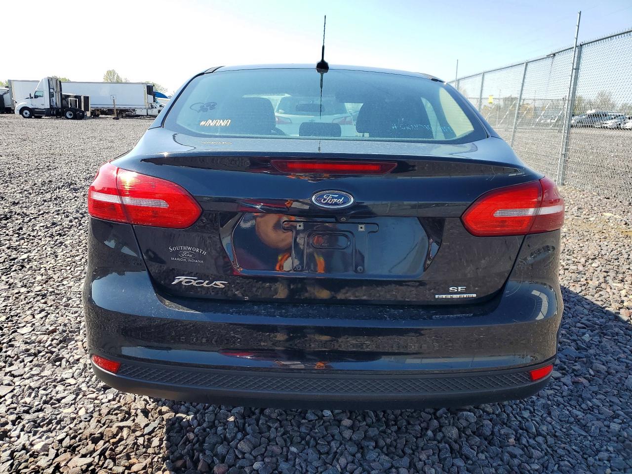 2016 Ford Focus Se Black vin: 1FADP3F20GL312244