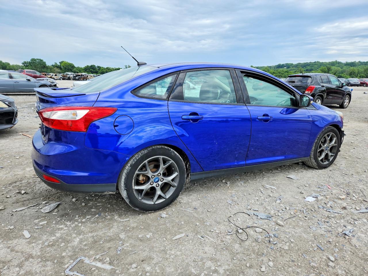 2013 Ford Focus Se Blue vin: 1FADP3F21DL107334