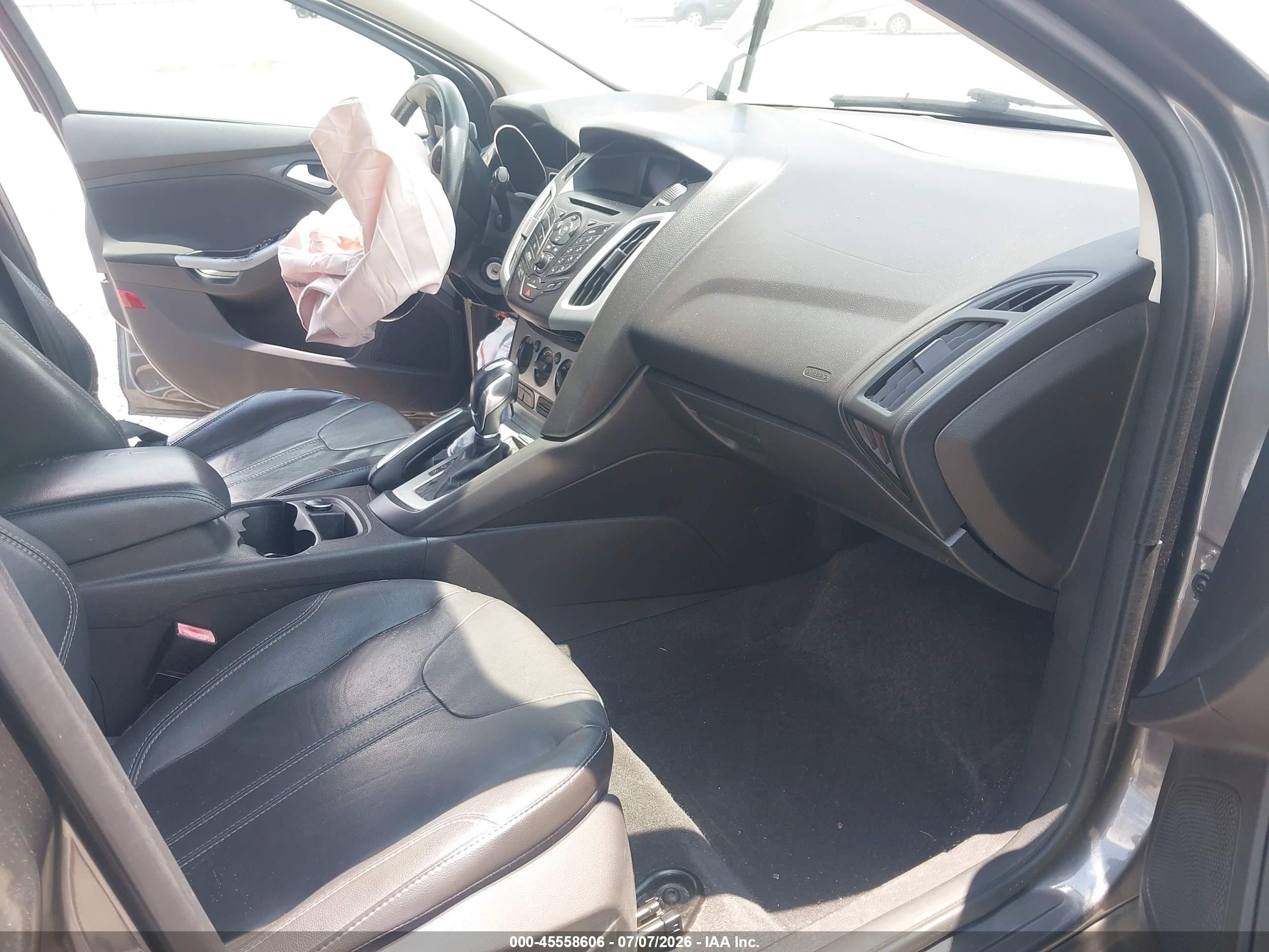 2013 Ford Focus Se Gray vin: 1FADP3F21DL136025