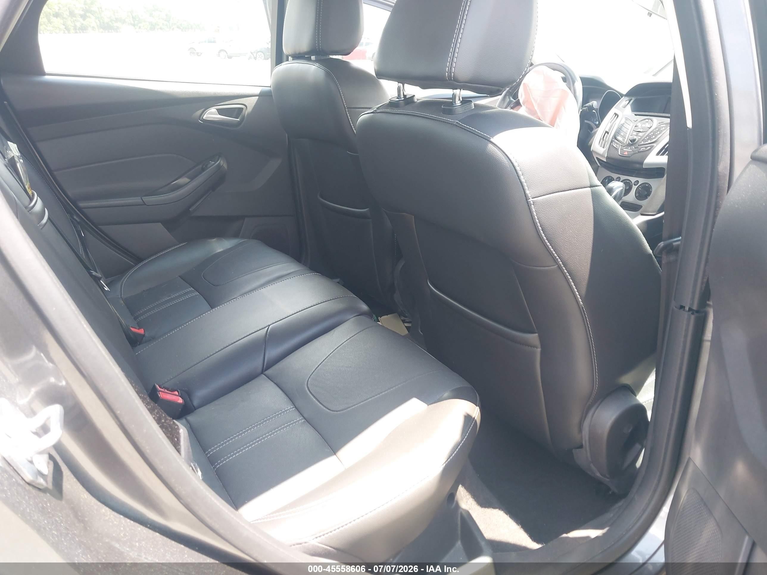2013 Ford Focus Se Gray vin: 1FADP3F21DL136025