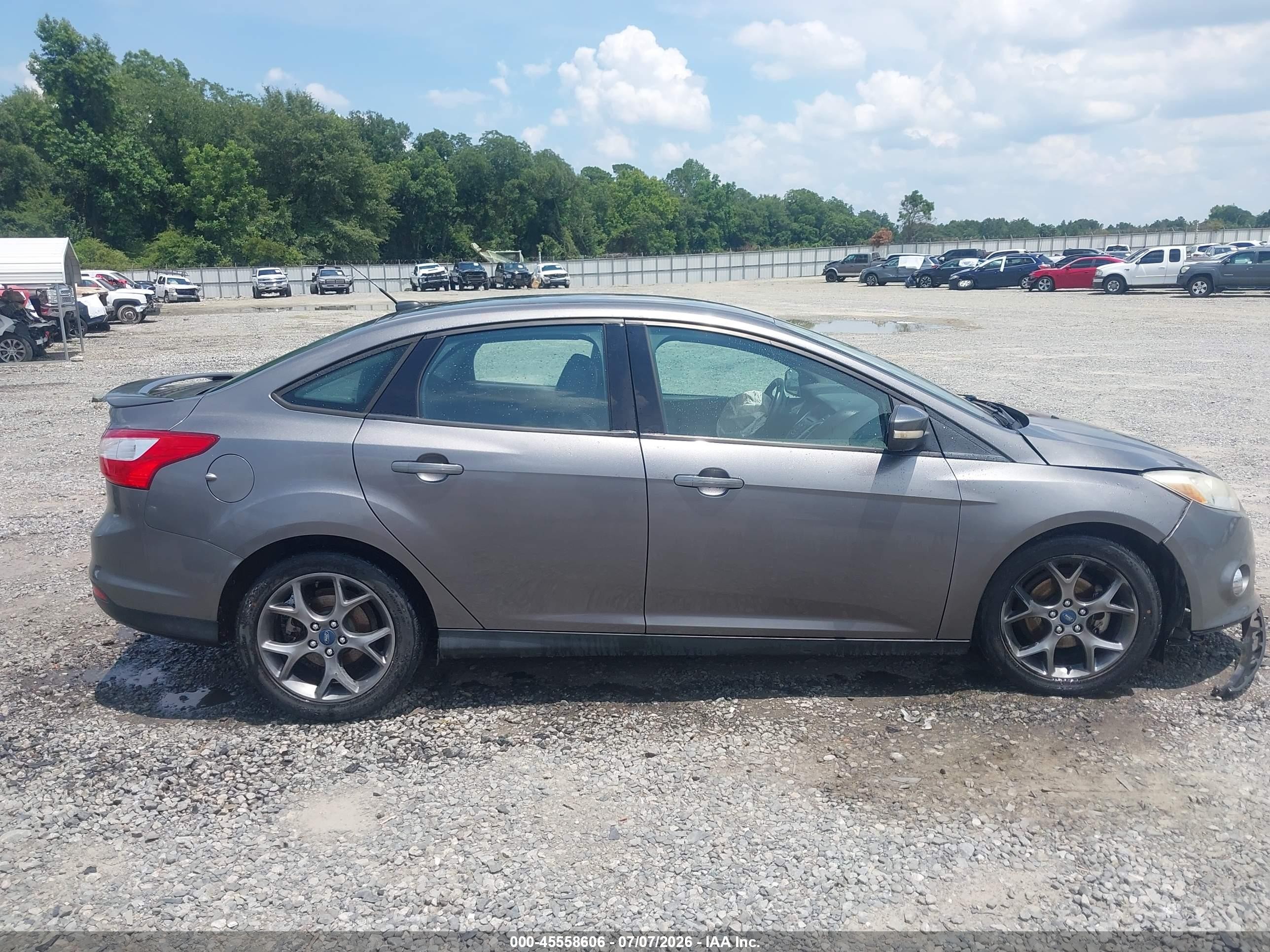 2013 Ford Focus Se Gray vin: 1FADP3F21DL136025
