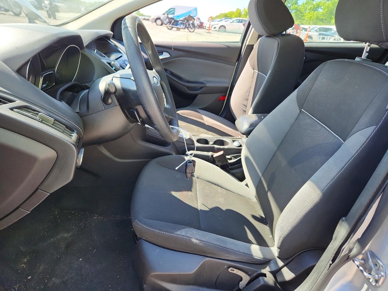 2013 Ford Focus Se Серебряный vin: 1FADP3F21DL144674