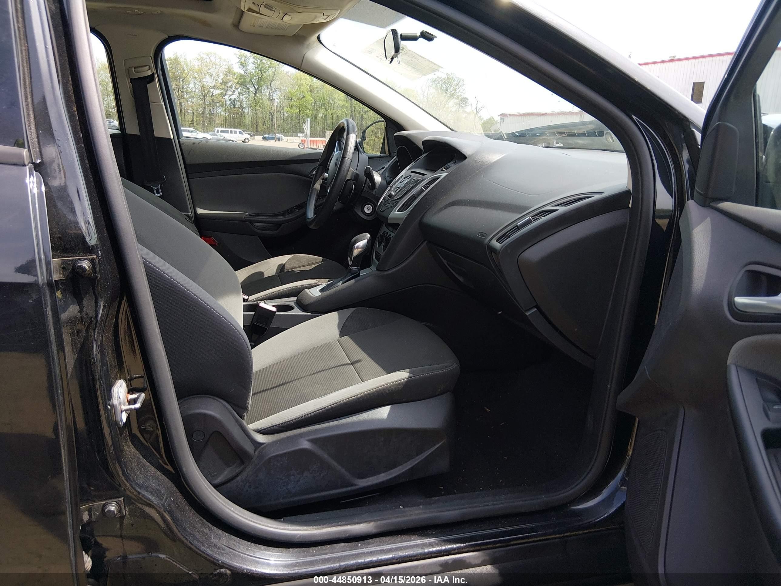 2013 Ford Focus Se Black vin: 1FADP3F21DL174337