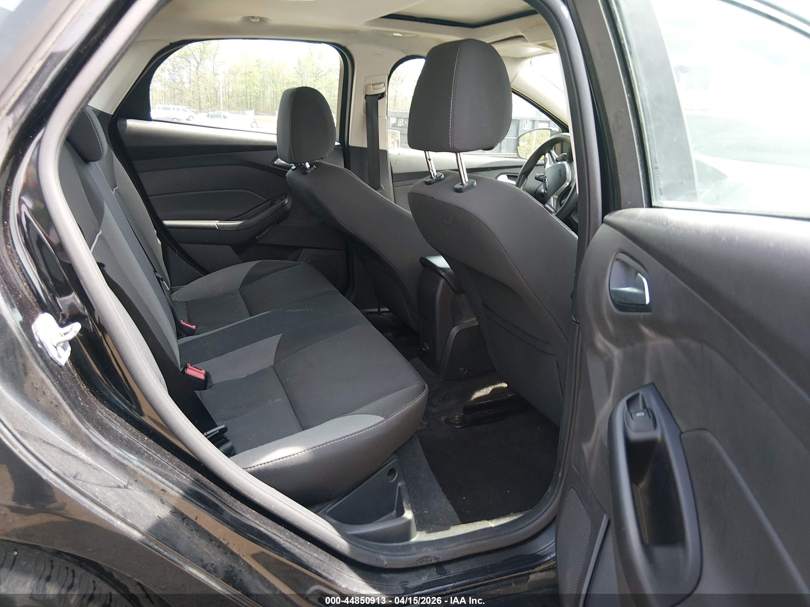 2013 Ford Focus Se Black vin: 1FADP3F21DL174337