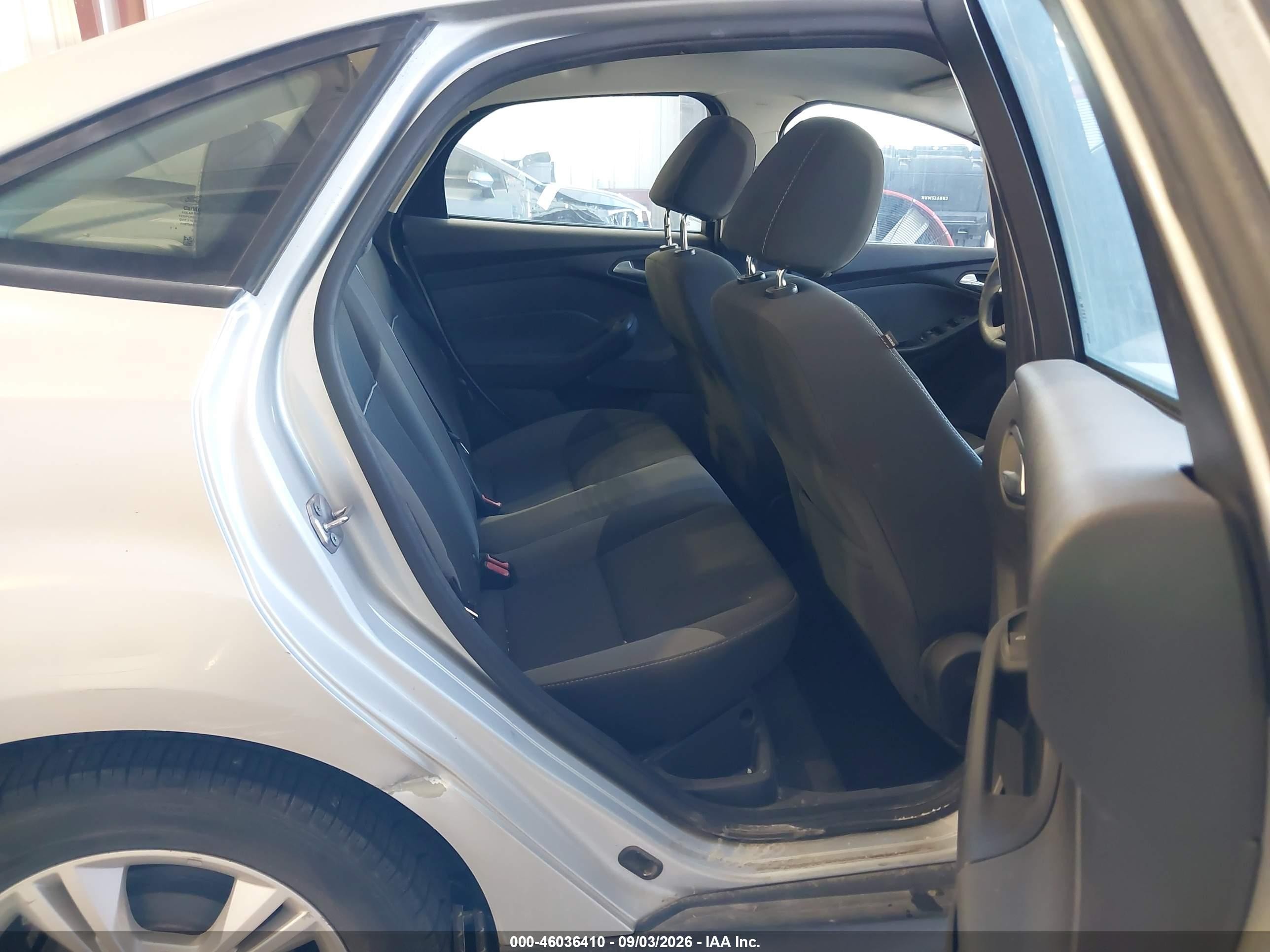 2013 Ford Focus Se Silver vin: 1FADP3F21DL190957