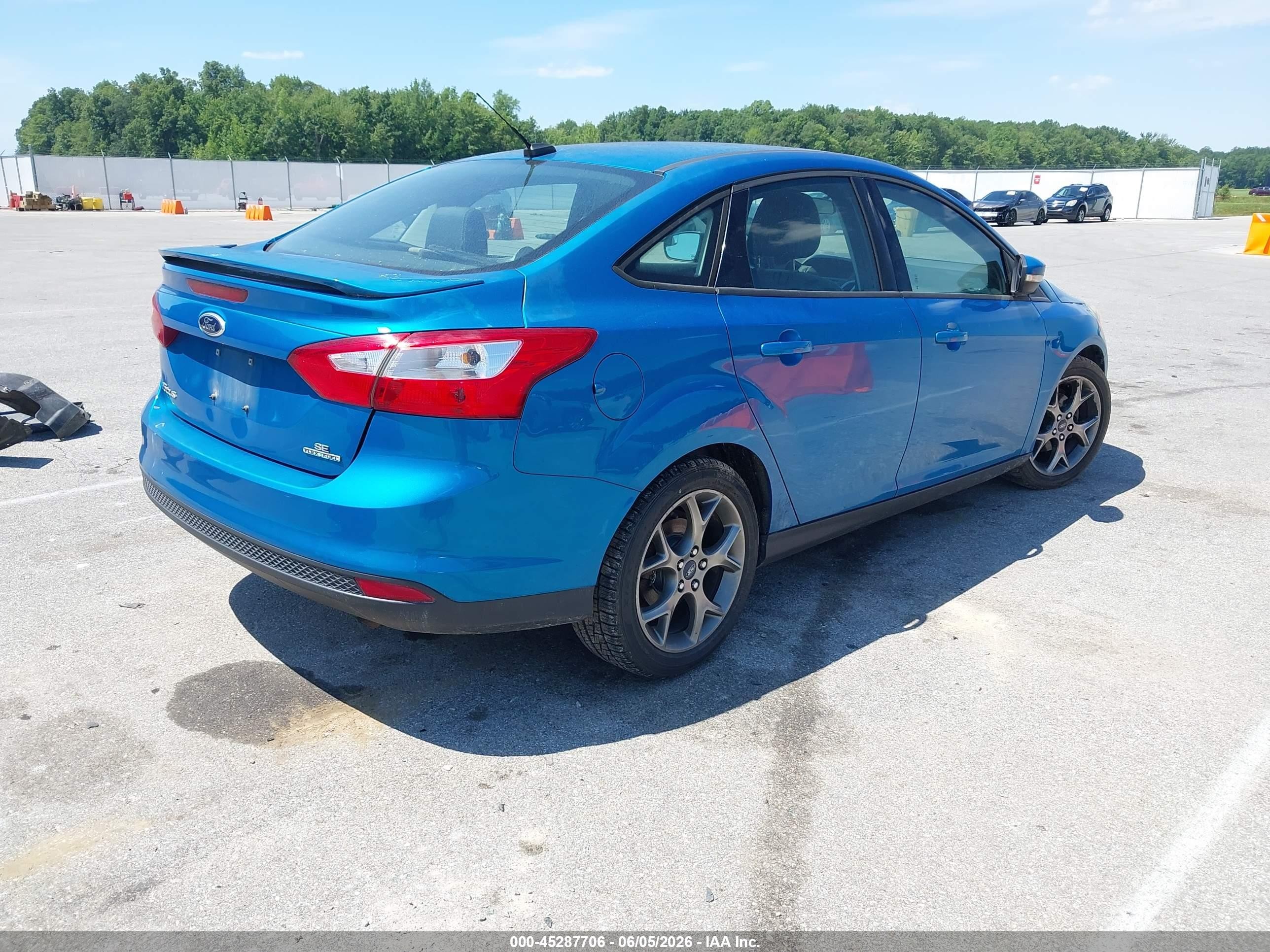 2013 Ford Focus Se Blue vin: 1FADP3F21DL217008
