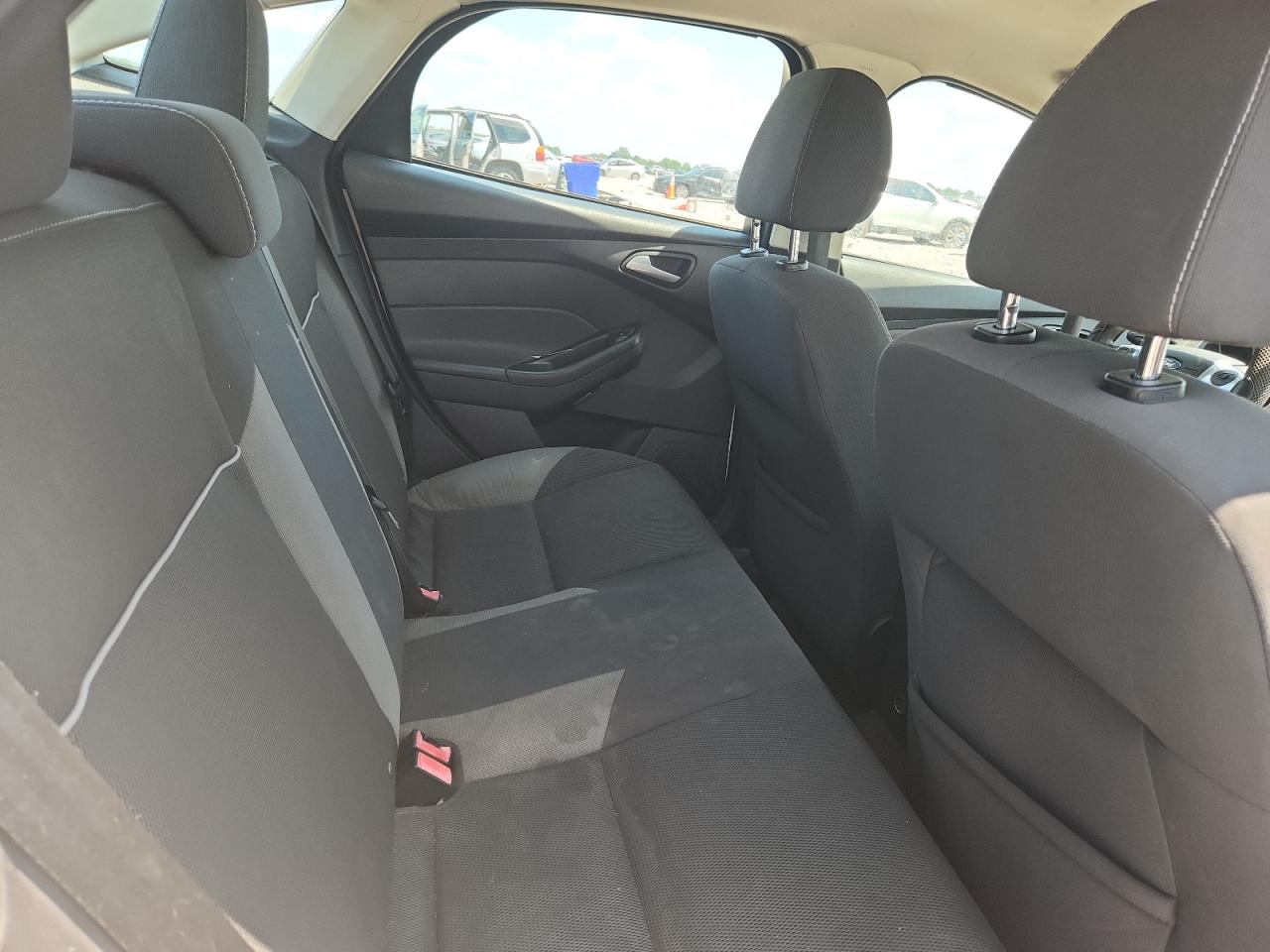 2013 Ford Focus Se Белый vin: 1FADP3F21DL225402