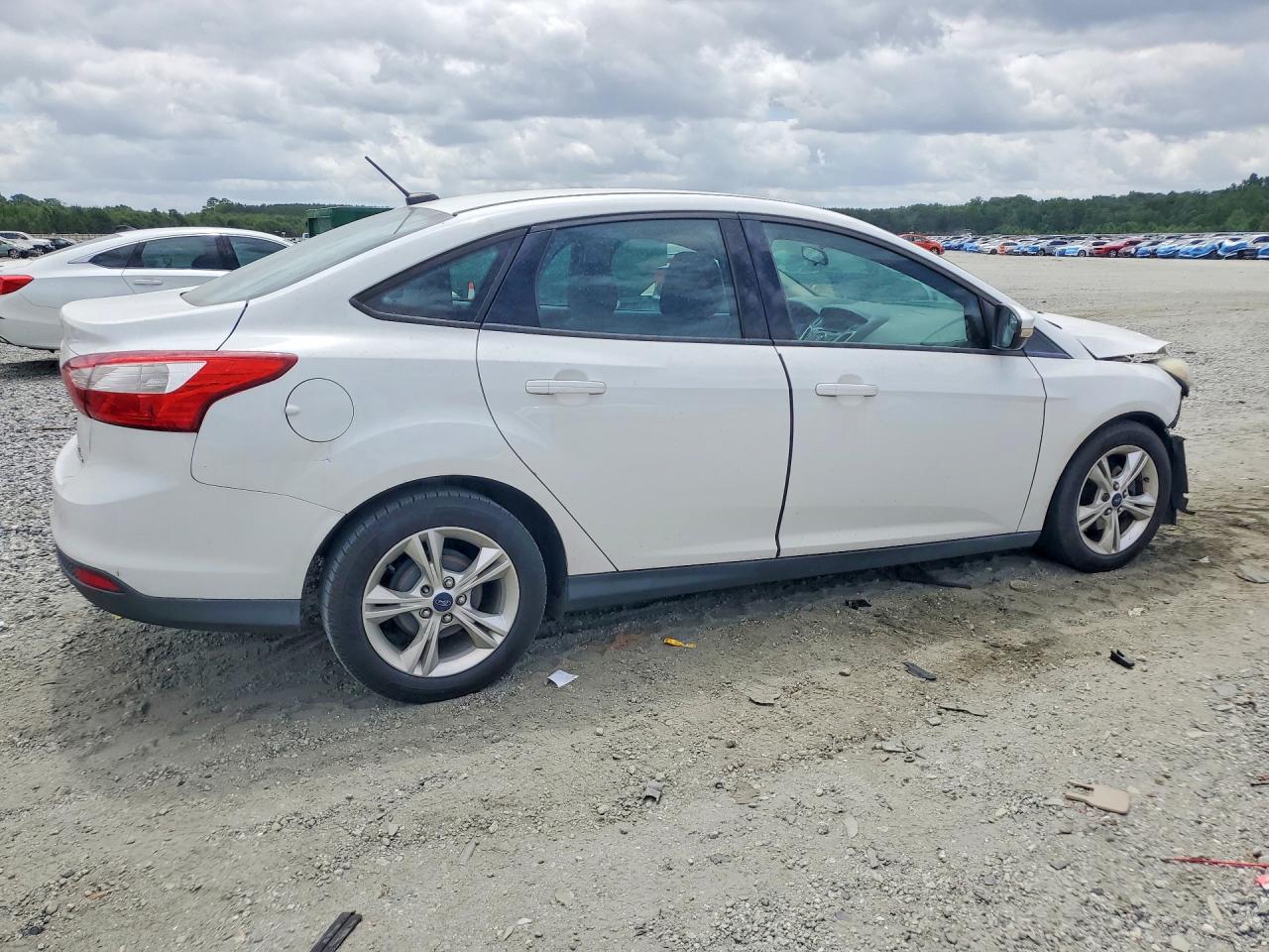 2013 Ford Focus Se White vin: 1FADP3F21DL247304