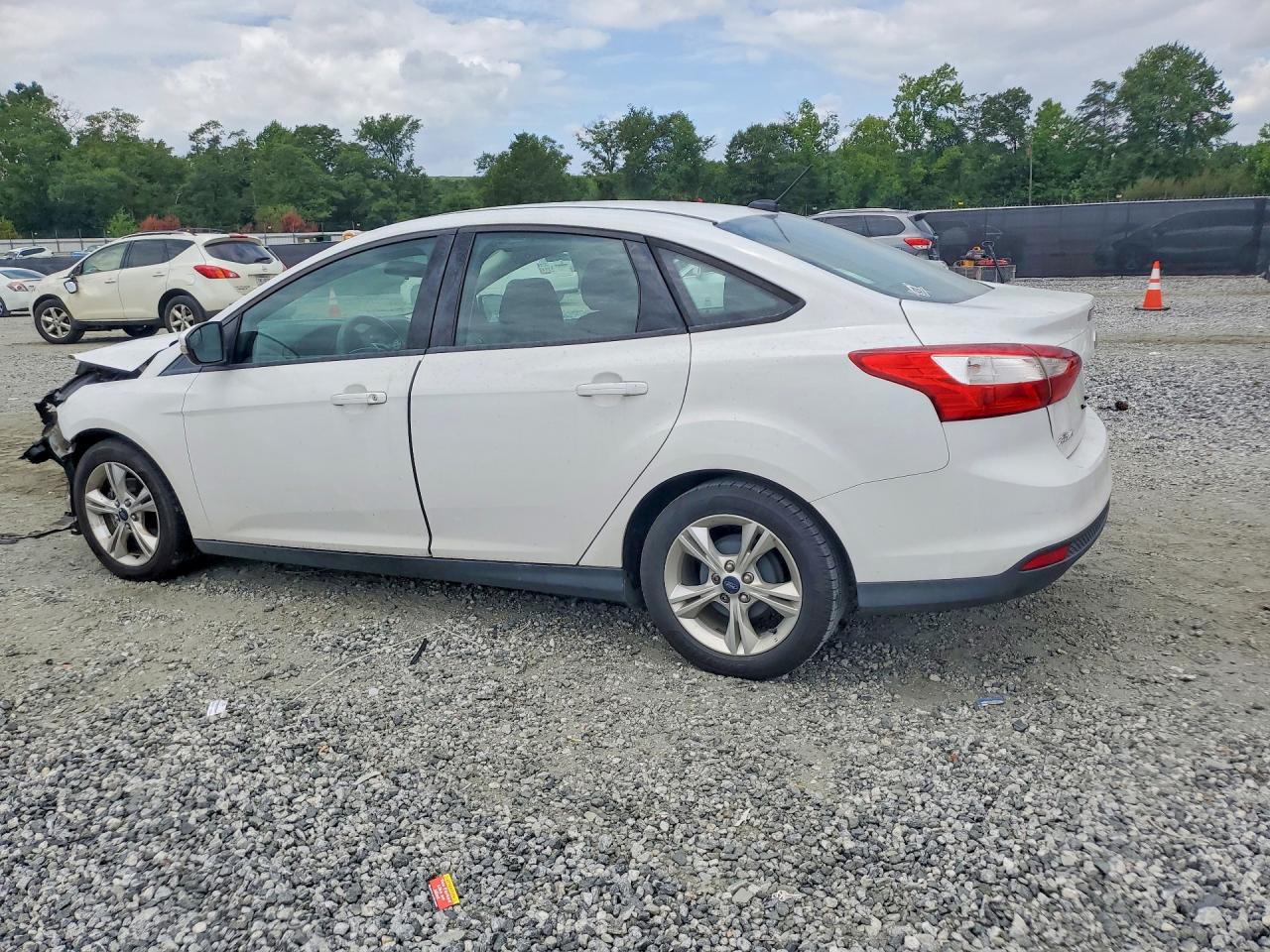 2013 Ford Focus Se White vin: 1FADP3F21DL247304