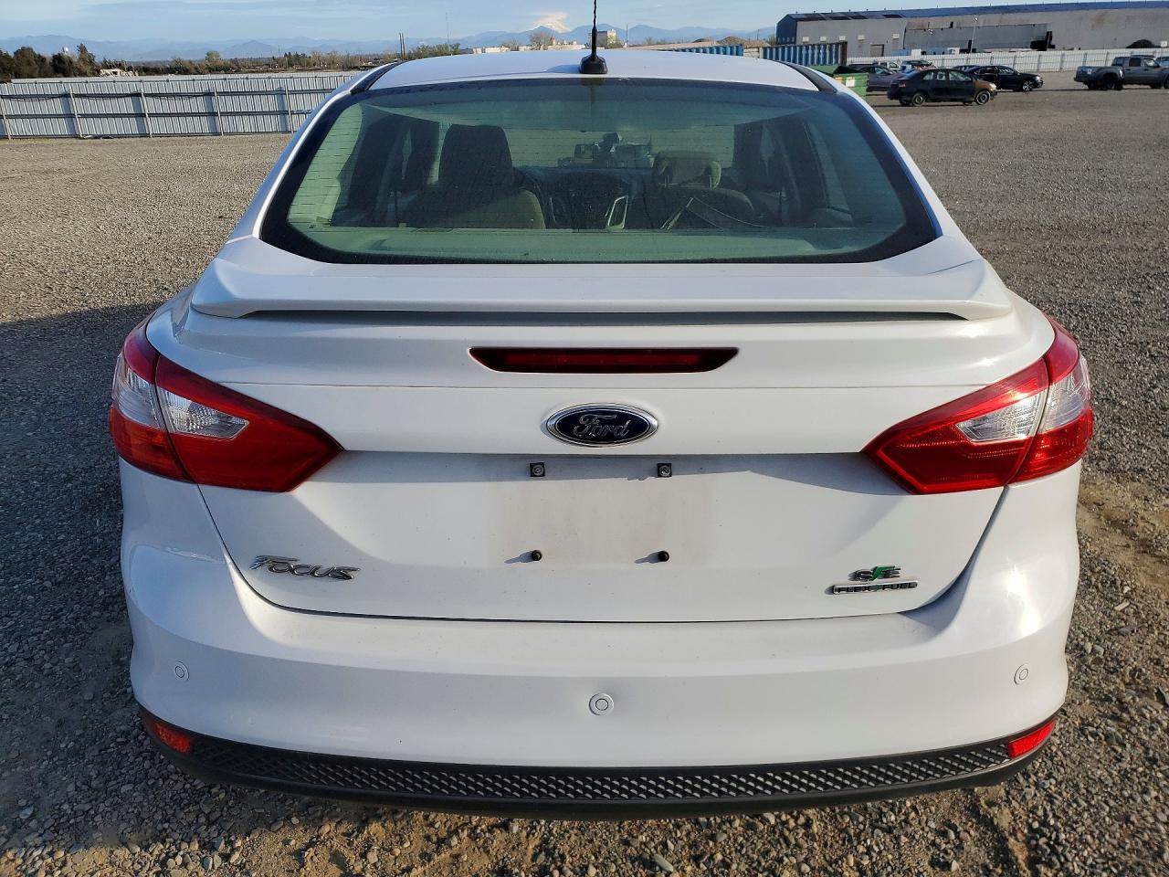 2013 Ford Focus Se Белый vin: 1FADP3F21DL296583