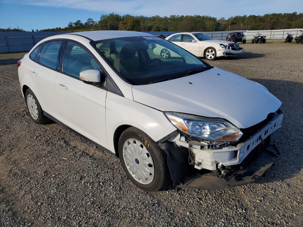 2013 Ford Focus Se Белый vin: 1FADP3F21DL296583