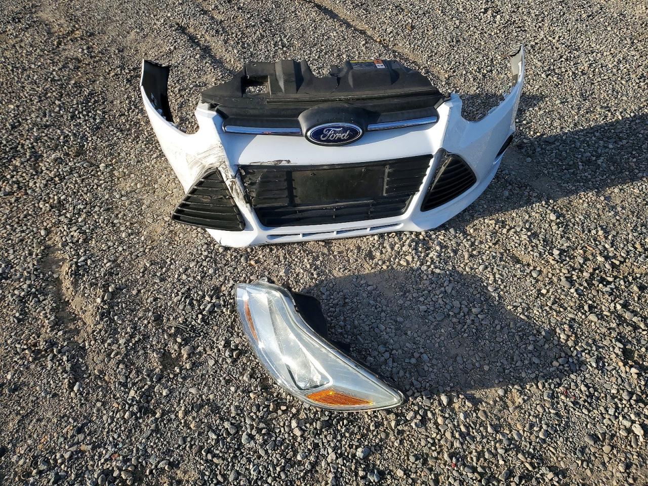 2013 Ford Focus Se Белый vin: 1FADP3F21DL296583