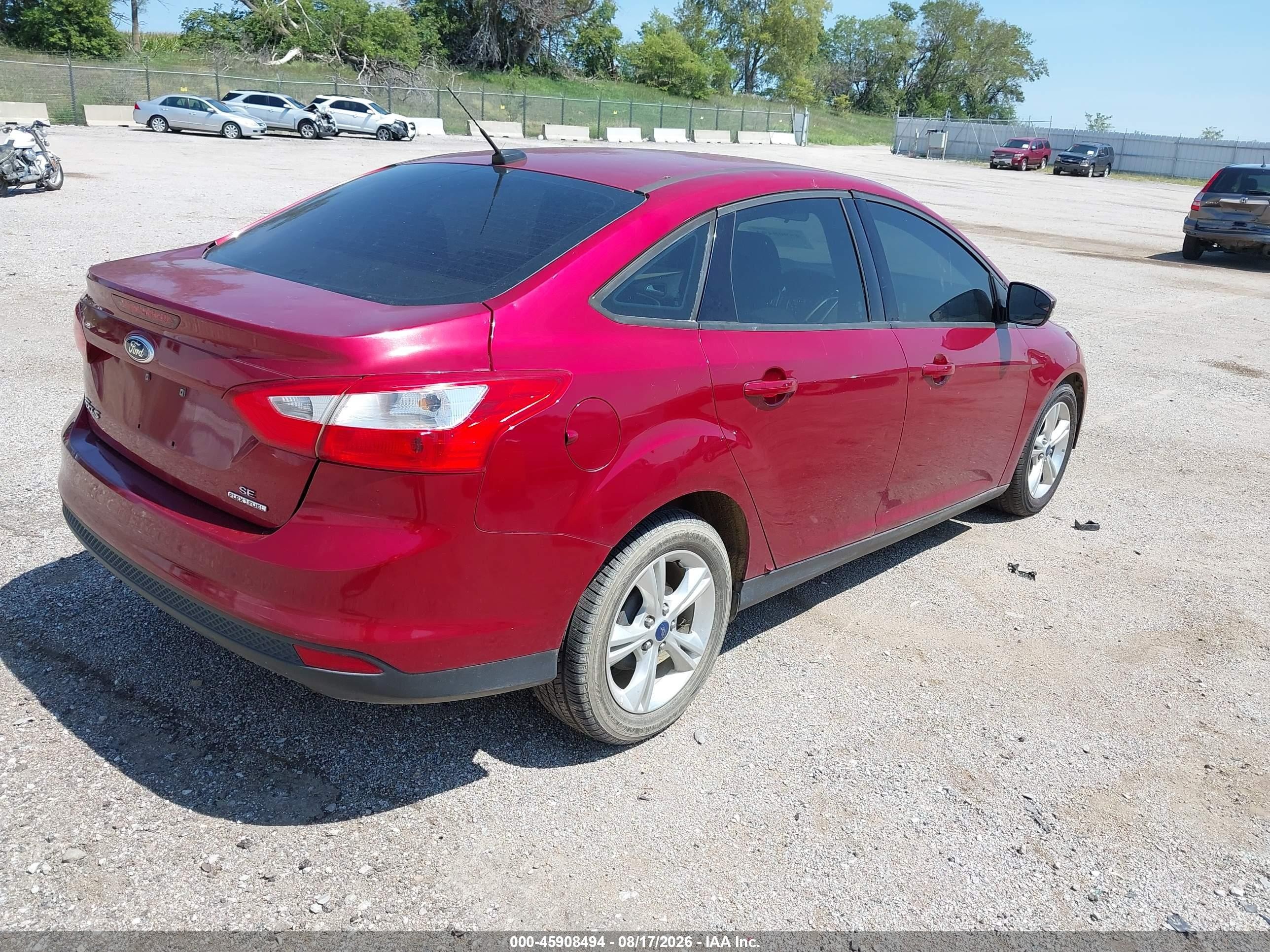 2013 Ford Focus Se Красный vin: 1FADP3F21DL343997