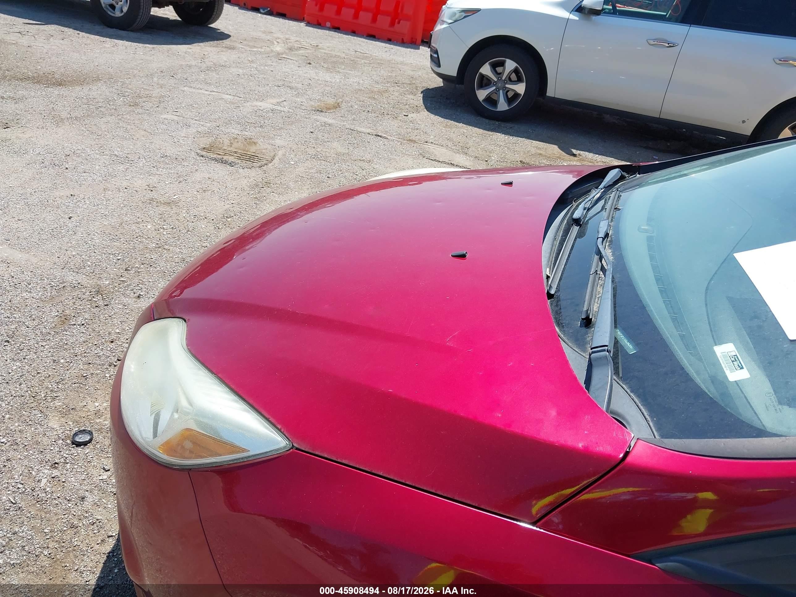 2013 Ford Focus Se Красный vin: 1FADP3F21DL343997