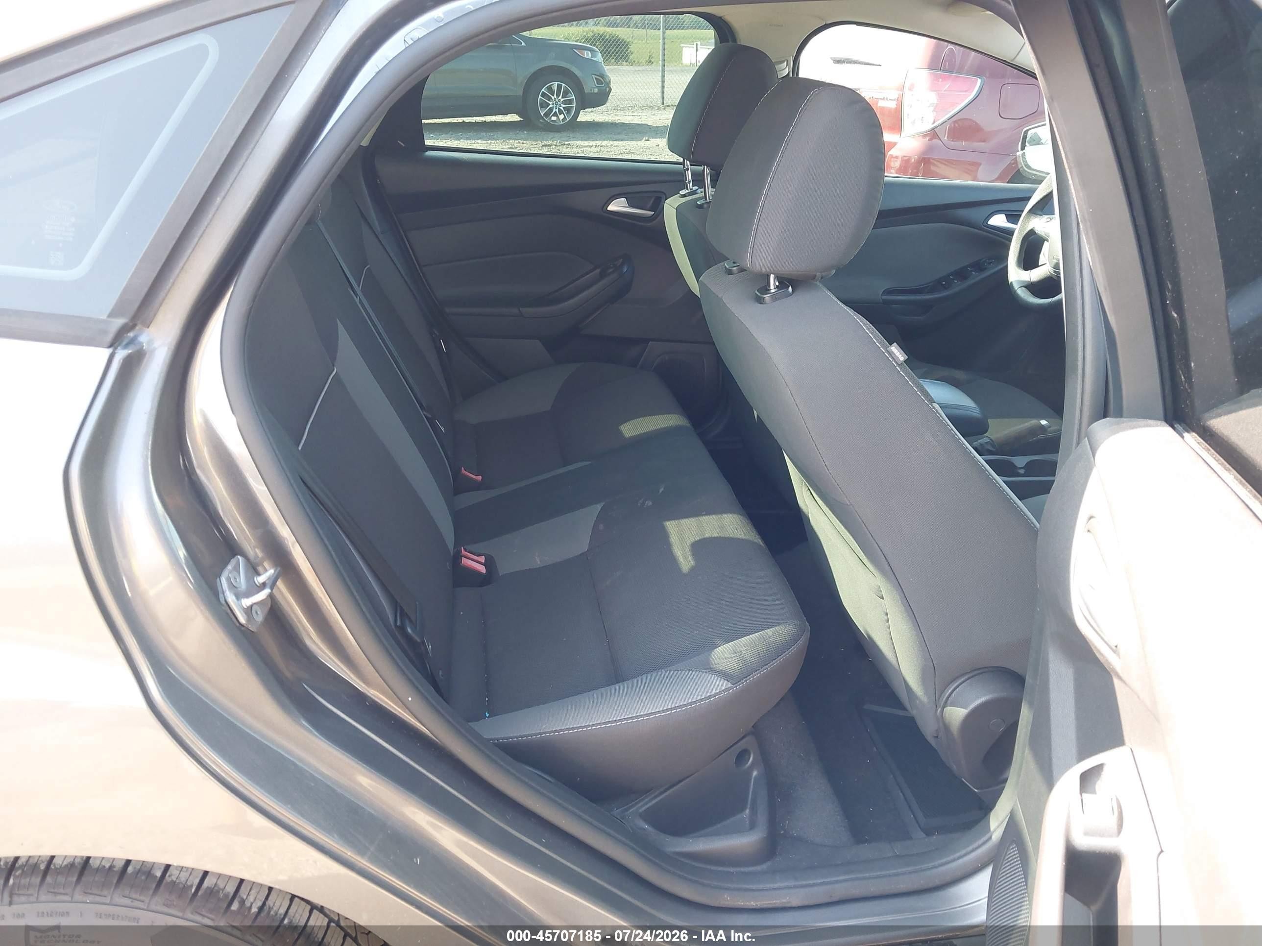 2013 Ford Focus Se Gray vin: 1FADP3F21DL348732