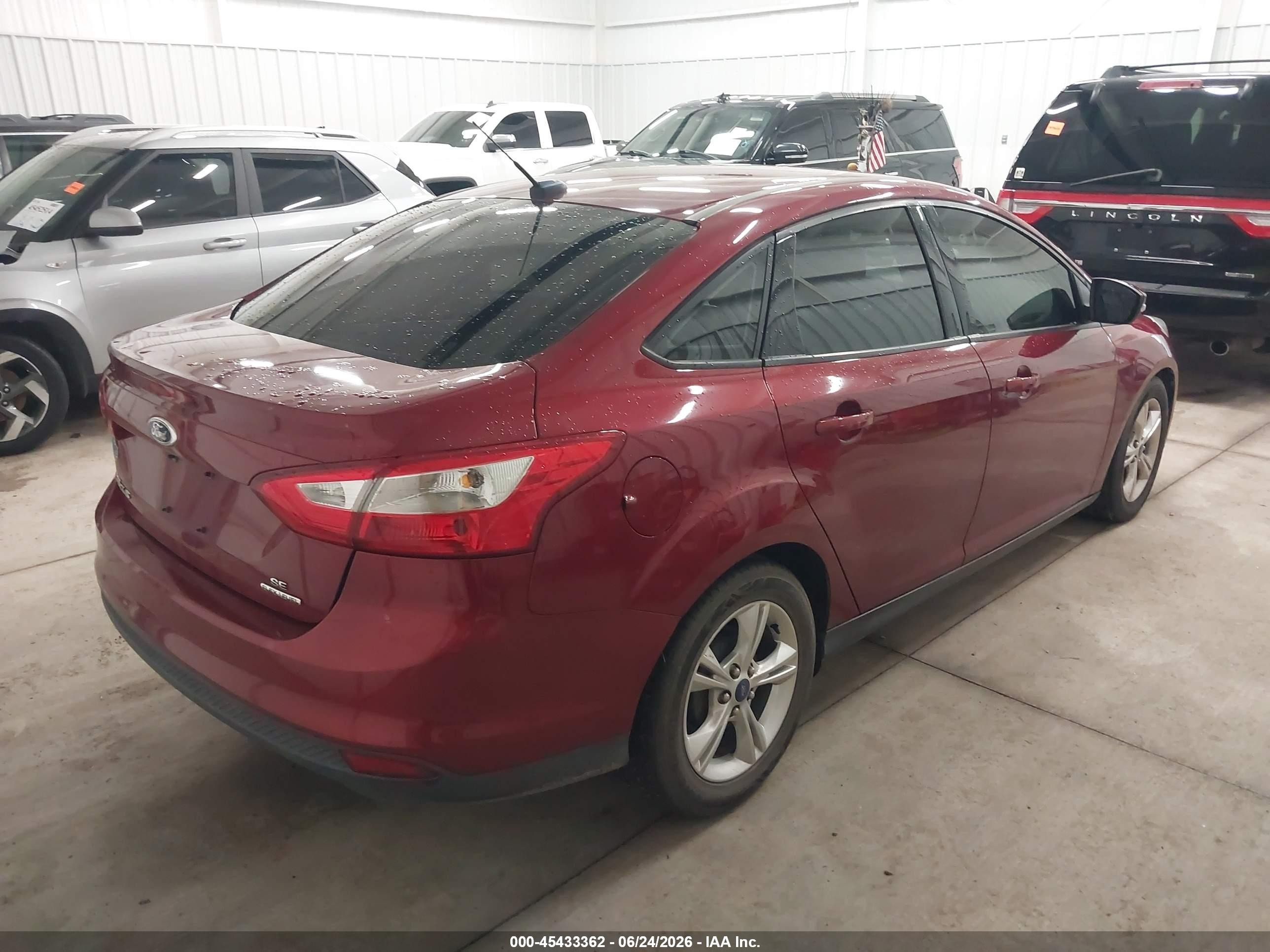 2014 Ford Focus Se Red vin: 1FADP3F21EL103172