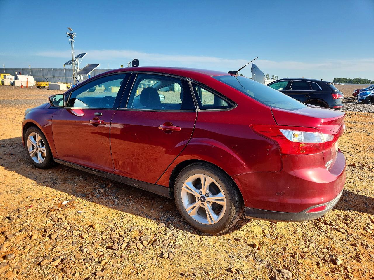 2014 Ford Focus Se Red vin: 1FADP3F21EL103642