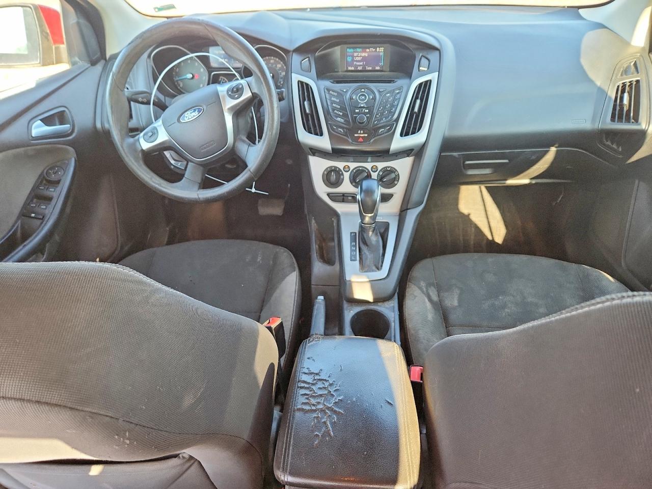 2014 Ford Focus Se Red vin: 1FADP3F21EL103642
