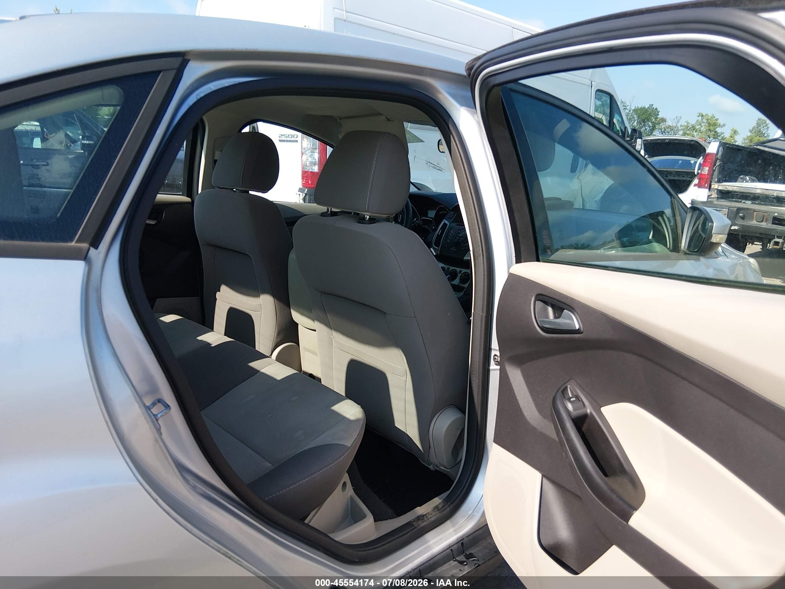 2014 Ford Focus Se Silver vin: 1FADP3F21EL106508